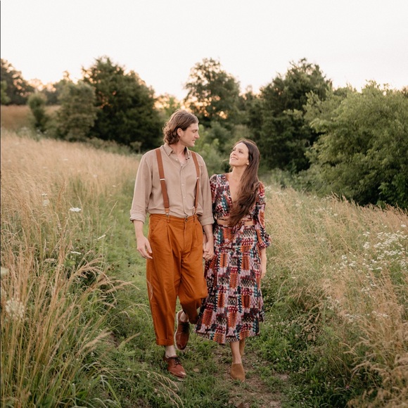 Meet your Posher, Caitlin - Picture 2 of 12